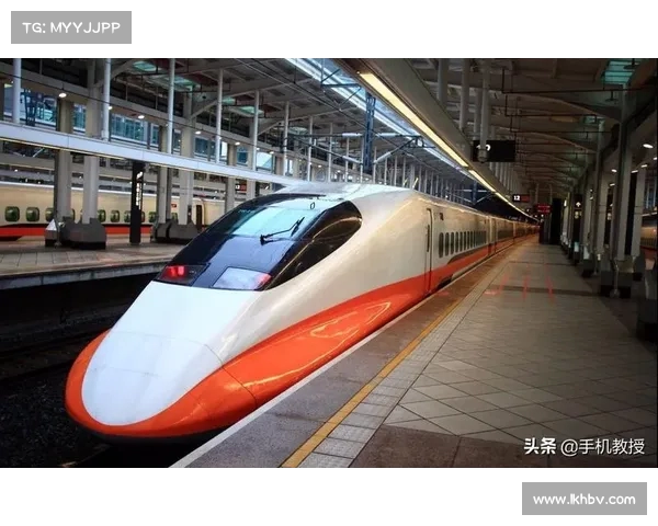 网友分享高铁穿着趣闻:为何长裤是必需品,真相令人倒吸一口凉气 网友分享高铁穿着趣闻:为何长裤是必需品,真相令人倒吸一口凉气