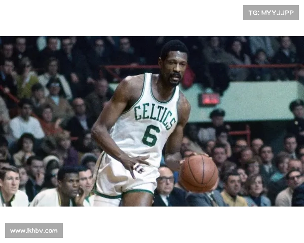 从拉塞尔的眼神看绿军文化：一位传奇如何塑造不容懈怠的训练态度